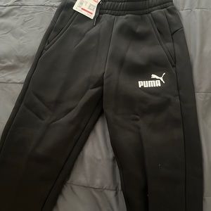Black pumas sweat pants